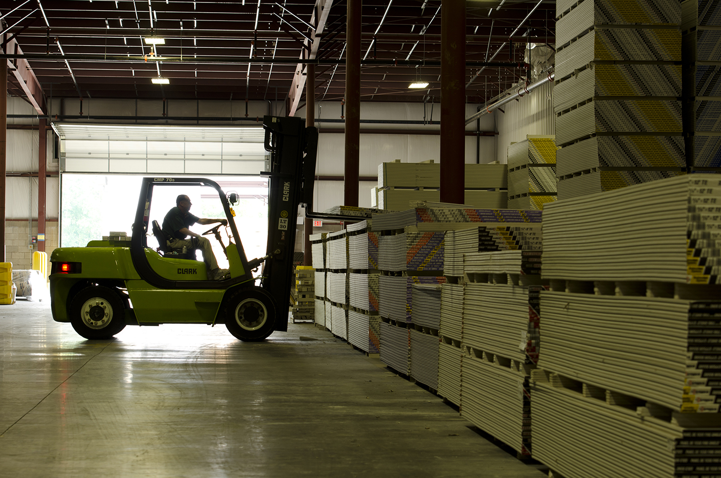 RELIABLE ACCESS TO TOP-QUALITY PRODUCTS—AT THE RIGHT PRICE RELIABLE ACCESS TO TOP-QUALITY PRODUCTS—AT THE RIGHT PRICE